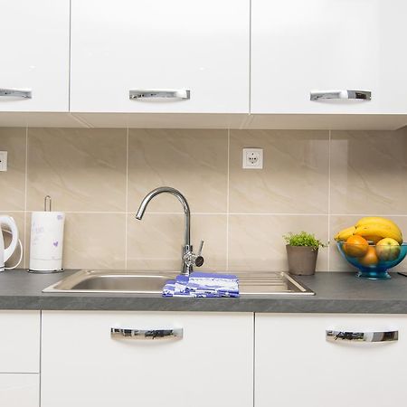 Apartments Mate Turanj Zewnętrze zdjęcie
