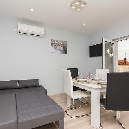 Apartments Mate Turanj Zewnętrze zdjęcie