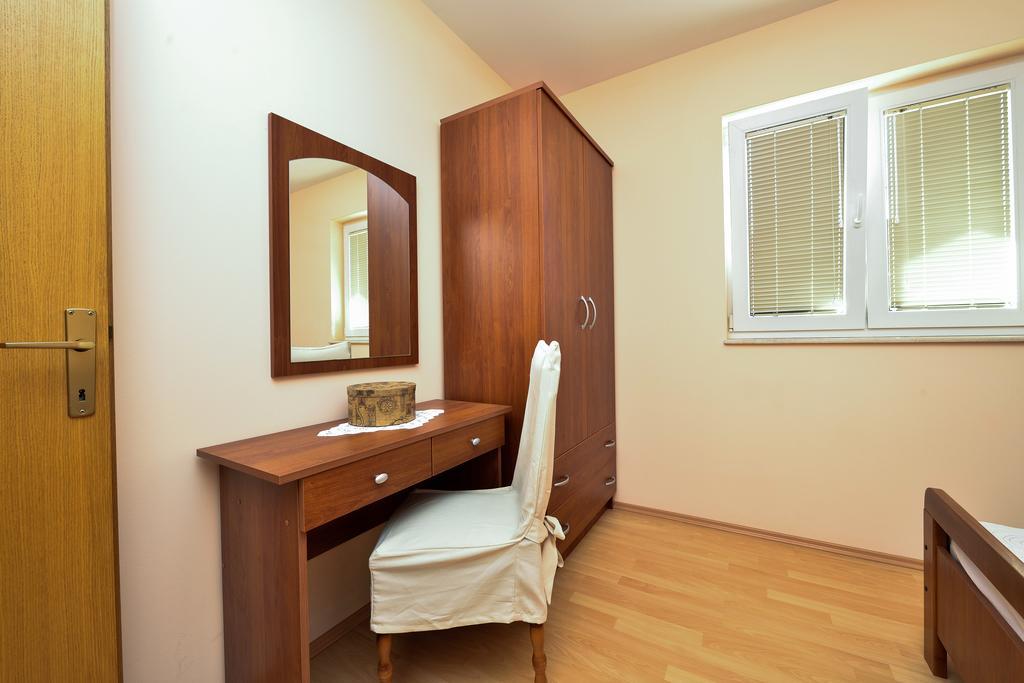 Apartments Mate Turanj Zewnętrze zdjęcie