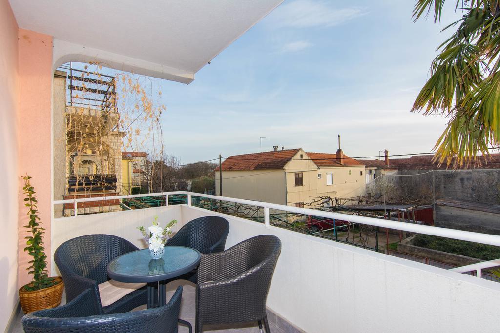 Apartments Mate Turanj Zewnętrze zdjęcie