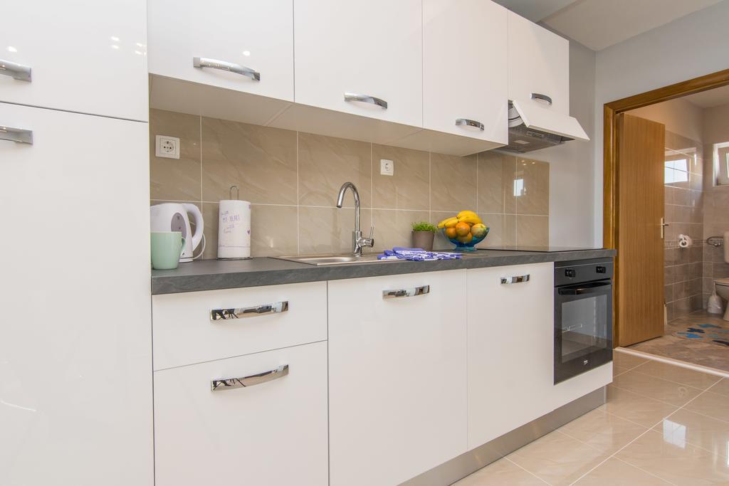 Apartments Mate Turanj Zewnętrze zdjęcie
